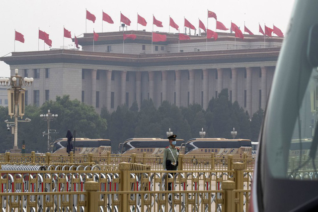 Trung Quốc mở màn lưỡng hội sau hai tháng trì hoãn - Ảnh 5.