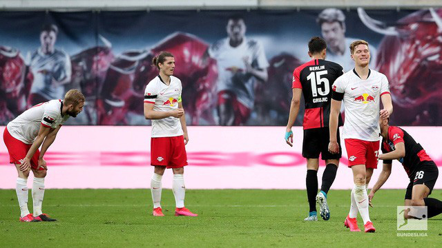 Kết quả bóng đá Đức Bundesliga hôm nay, 28/5: Leipzig 2-2 Hertha Berlin, Dusseldoft 2-1 Schalke 04 - Ảnh 3.