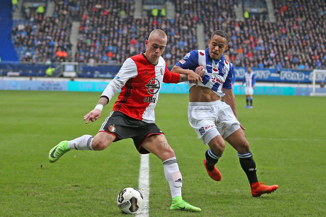 CĐV Heerenveen nhận án tù vì hành vi khó chấp nhận sau trận thua của đội nhà ở giải Hà Lan - Ảnh 1.