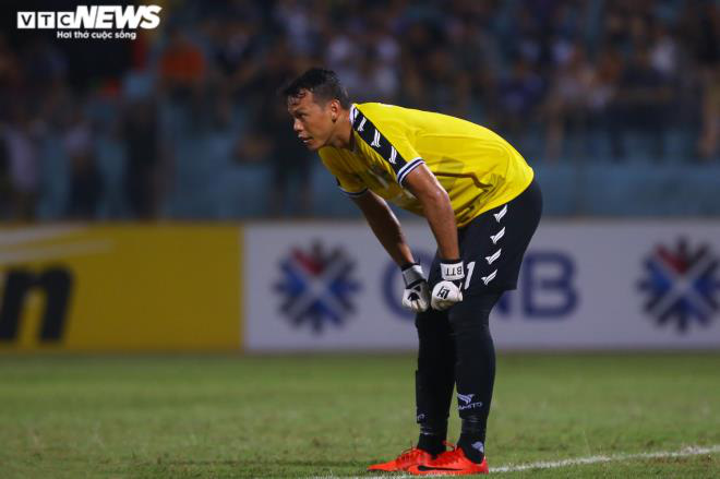 Hết hạn đăng ký V-League, vì sao Tấn Trường vẫn được thi đấu cho Hà Nội FC? - Ảnh 1.