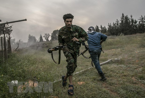Nga trinh sát mục tiêu ở Idlib, xe cơ giới ùn ùn tới Syria, giờ G đang đến gần: 1 vạn quân Thổ đứng trước cơn cuồng nộ chiến tranh? - Ảnh 1.