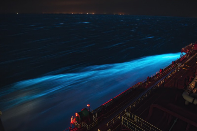 Theo đuổi đam mê chụp ảnh thiên văn trên tàu chở hàng giữa biển khơi bao la - Ảnh 2.