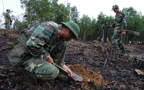 Chiến trường K: Quân tình nguyện VN bị bao vây ở sát Thái Lan - Nghẹt thở gỡ mìn KP2 chết chóc - Ảnh 4.