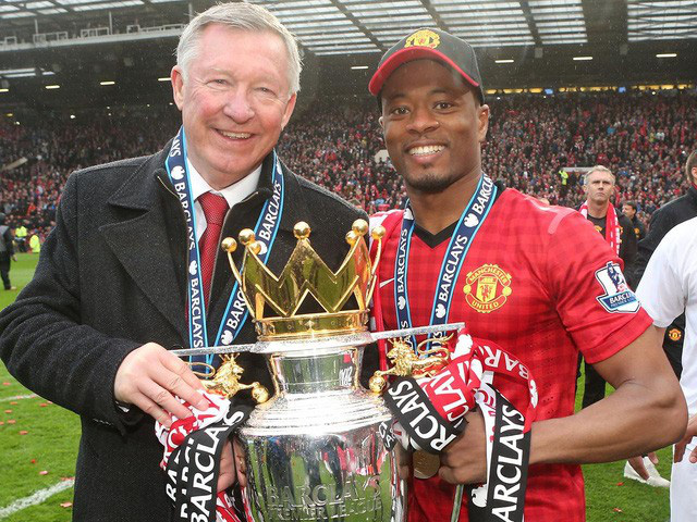 Evra tiết lộ kỷ niệm bị Sir Alex sấy - Ảnh 1.