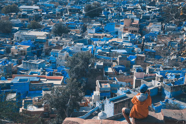 Theo chân chàng trai Việt khám phá thành phố xanh ngắt như bầu trời ở Ấn Độ - Ảnh 1.
