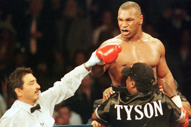 Sau khoản sức mạnh và tốc độ, huyền thoại Mike Tyson tiếp tục khiến dân tình choáng váng với màn giảm cân thần tốc: Sốc nhất là ở phần bụng - Ảnh 4.