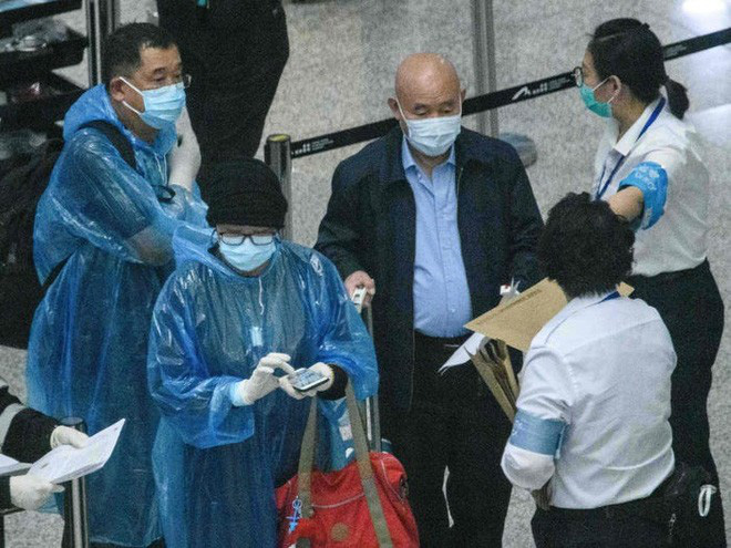 Đây là thiết bị công nghệ ai đến Hong Kong cũng đều phải đeo, nếu vi phạm sẽ bị phạt tù 6 tháng - Ảnh 2.