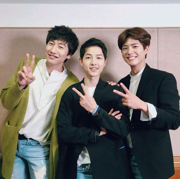 Quan hệ kỳ lạ của Song Joong Ki - Park Bo Gum: Như anh em ruột khóc vì nhau, dự cả đám cưới nhưng khác hẳn sau vụ ly dị? - Ảnh 3.