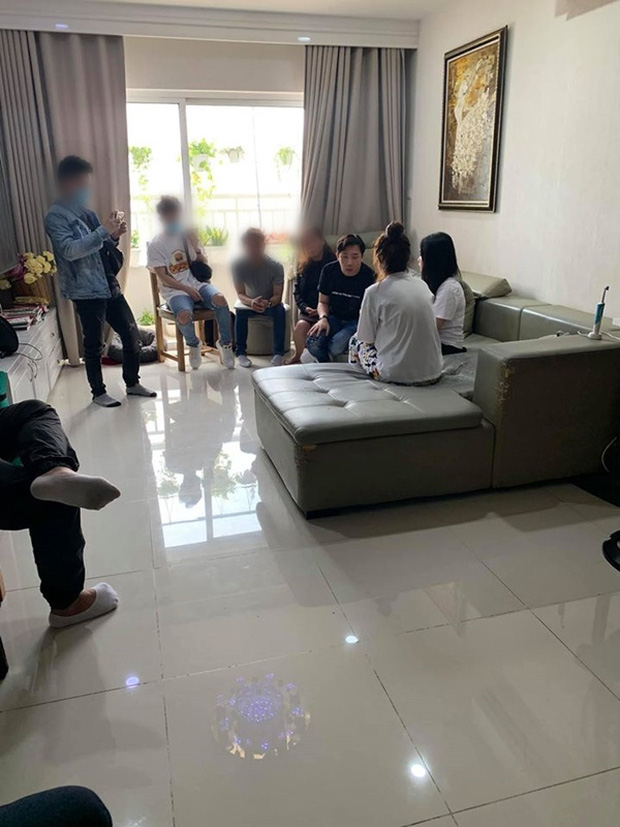 Nói là làm, hôm nay Trấn Thành đã cùng luật sư đến tận nhà cô gái tung tin đồn thất thiệt - Ảnh 2. Nói là làm, hôm nay Trấn Thành đã cùng luật sư đến tận nhà cô gái tung tin đồn thất thiệt - Ảnh 2.
