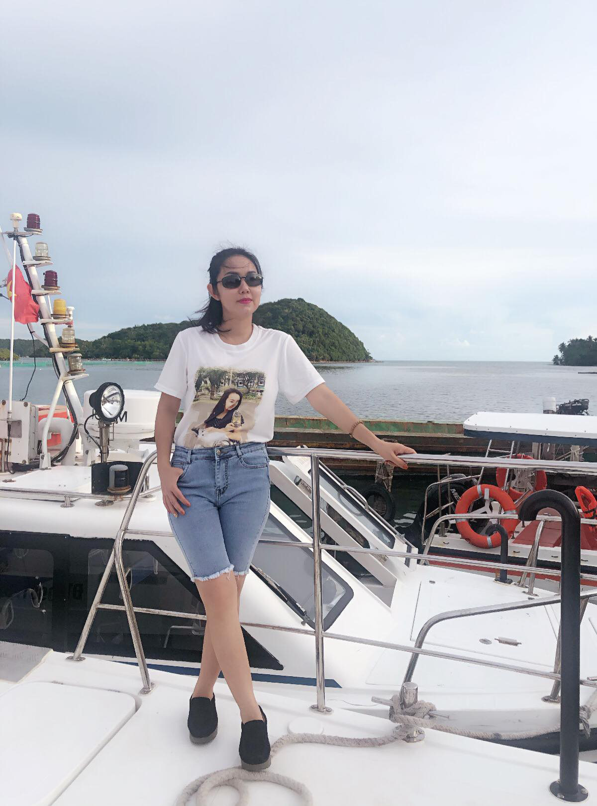 Vẻ giản dị, đời thường của ca sĩ Amy Lê Anh - Ảnh 9. Vẻ giản dị, đời thường của ca sĩ Amy Lê Anh - Ảnh 9.