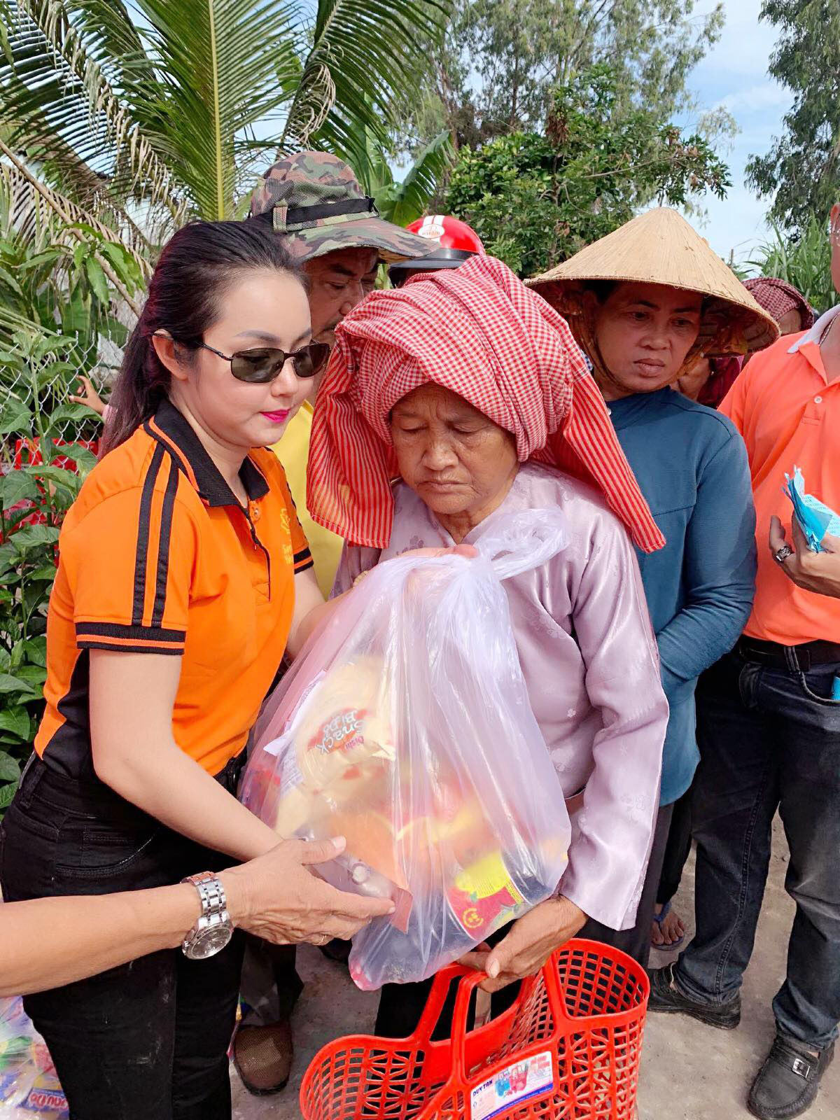 Vẻ giản dị, đời thường của ca sĩ Amy Lê Anh - Ảnh 7. Vẻ giản dị, đời thường của ca sĩ Amy Lê Anh - Ảnh 7.