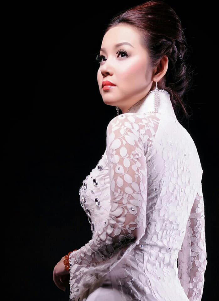 Vẻ giản dị, đời thường của ca sĩ Amy Lê Anh - Ảnh 2. Vẻ giản dị, đời thường của ca sĩ Amy Lê Anh - Ảnh 2.