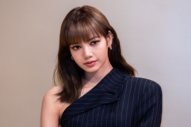 YG chính thức xác nhận Lisa (BLACKPINK) là nạn nhân vụ án lừa đảo quy mô quốc tế, bất ngờ cách nữ idol xử lý sau đó - Ảnh 1.