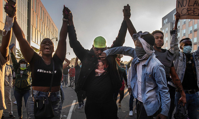 Điểm lại những vụ sát hại, phân biệt chủng tộc gây rúng động tại Mỹ - Ảnh 2. Điểm lại những vụ sát hại, phân biệt chủng tộc gây rúng động tại Mỹ - Ảnh 2.