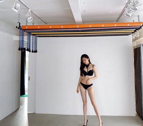 Huấn luyện viên đẹp như thiên thần, thu hút vô số học viên - Ảnh 2. Huấn luyện viên đẹp như thiên thần, thu hút vô số học viên - Ảnh 2.