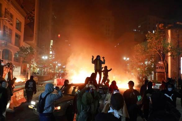 Điểm lại những vụ sát hại, phân biệt chủng tộc gây rúng động tại Mỹ - Ảnh 4. Điểm lại những vụ sát hại, phân biệt chủng tộc gây rúng động tại Mỹ - Ảnh 4.