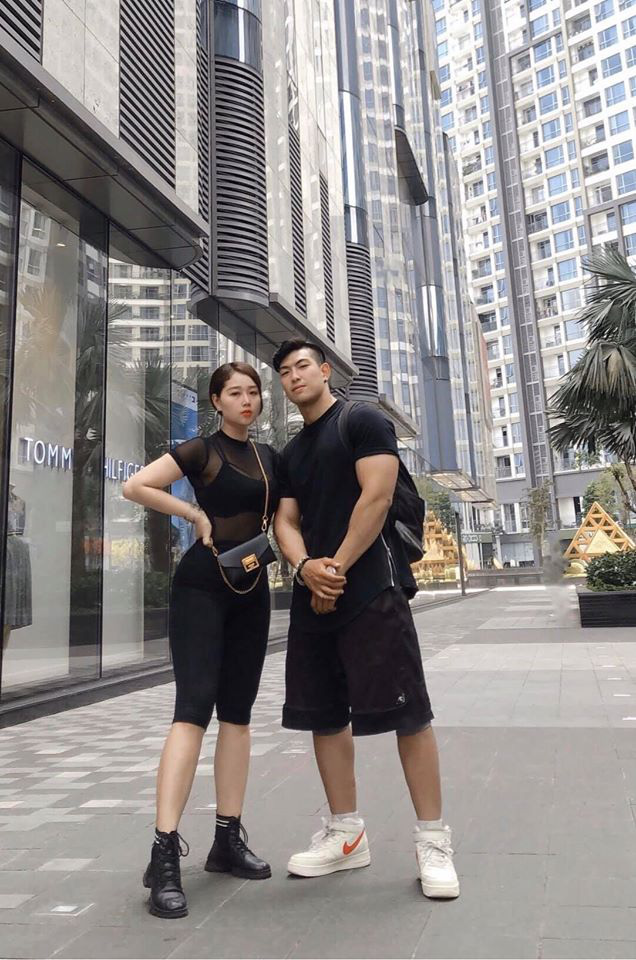 Cặp đôi đơn thân có vóc dáng cực phẩm và câu chuyện vì sức hút lạ kỳ từ những tấm ảnh bình thường mà đến với nhau rồi không dứt ra nổi - Ảnh 4. Cặp đôi đơn thân có vóc dáng cực phẩm và câu chuyện vì sức hút lạ kỳ từ những tấm ảnh bình thường mà đến với nhau rồi không dứt ra nổi - Ảnh 4.
