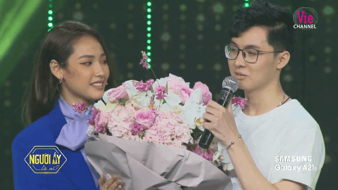 Người ấy là ai: Chàng trai đưa tấm thiệp khiến mặt nữ chính biến sắc, khách mời đứng tim - Ảnh 5. Người ấy là ai: Chàng trai đưa tấm thiệp khiến mặt nữ chính biến sắc, khách mời đứng tim - Ảnh 5.