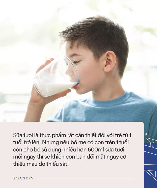 Hình ảnh bàn tay của bé gái uống hơn 10 hộp sữa tươi mỗi ngày khiến ai cũng giật mình - Ảnh 2.