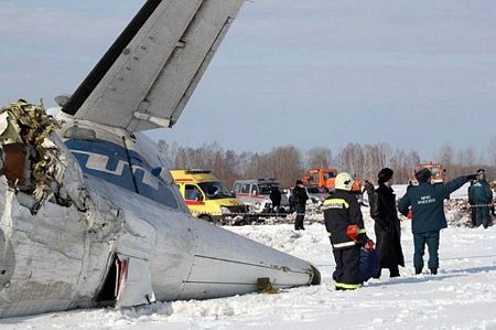 Hiện trường tai nạn máy bay thảm khốc tại Nga