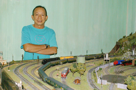 Người sưu tập mô hình xe lửa nhiều nhất Việt Nam
