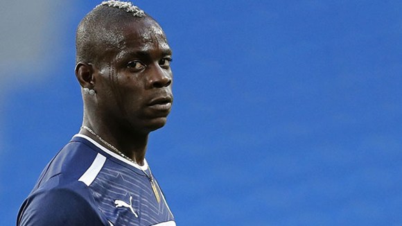 5-li-do-de-tin-balotelli-se-toa-sang-o-mua-toi