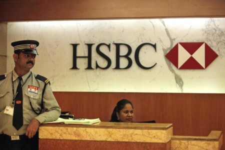 hsbc-lien-tiep-dinh-be-boi