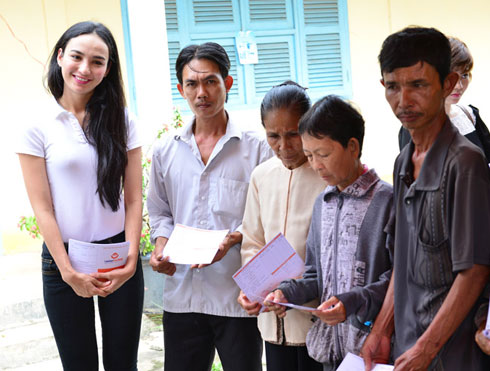 thuy-dung-ngoc-diem-cung-miss-ngoi-sao-lam-tu-thien