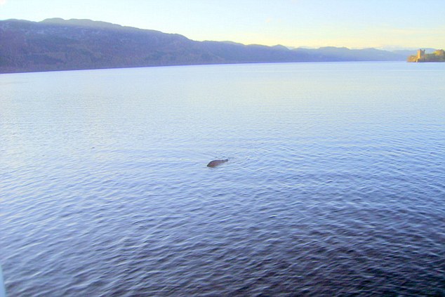 buc-anh-xac-thuc-su-ton-tai-cua-cua-quai-vat-ho-loch-ness