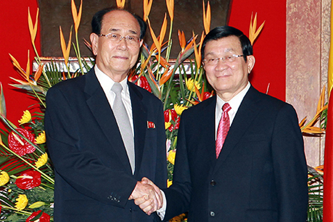 viet-nam-vien-tro-5000-tan-gao-cho-trieu-tien