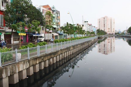 ngam-nhan-sac-moi-cua-dong-kenh-thoi-nhat-sai-gon