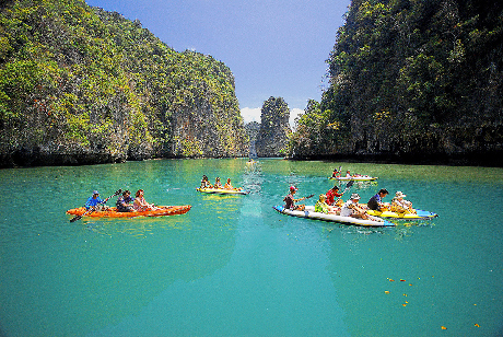 ha-noi-va-hoi-an-lot-top-10-diem-den-hap-dan-nhat-chau-a