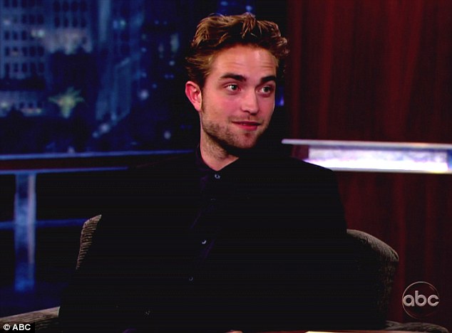 robert-pattinson-thua-nhan-minh-vo-gia-cu