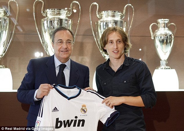 mourinho-bi-che-bai-vi-mua-modric