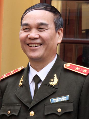 tuong-nguyen-duc-nhanh-nghi-huu