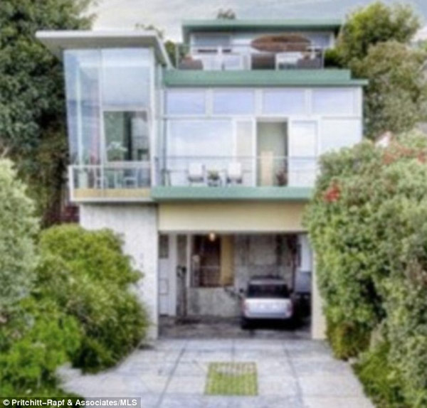 kristen-mua-nha-48-trieu-usd-sau-scandal-voi-robert-pattinson