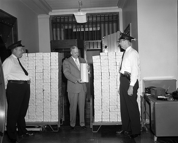 gia-co-phieu-cua-google-dat-muc-cao-ki-luc