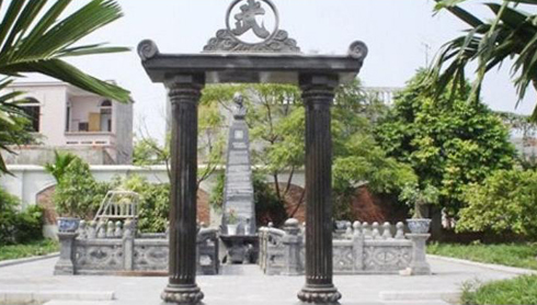 nha-giau-viet-dot-tien-xay-nha-coi-am