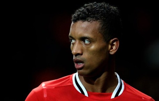 nani-lam-cao-chi-vi-muon-o-lai-man-united