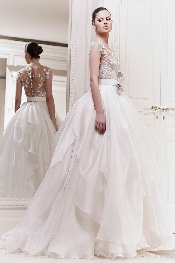 hoa-thanh-cong-chua-voi-vay-cuoi-zuhair-murad