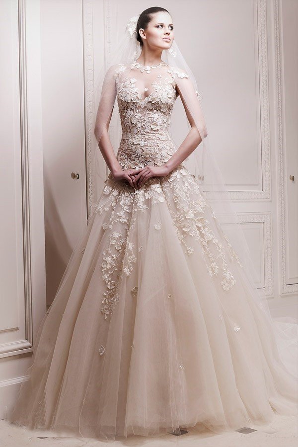 hoa-thanh-cong-chua-voi-vay-cuoi-zuhair-murad