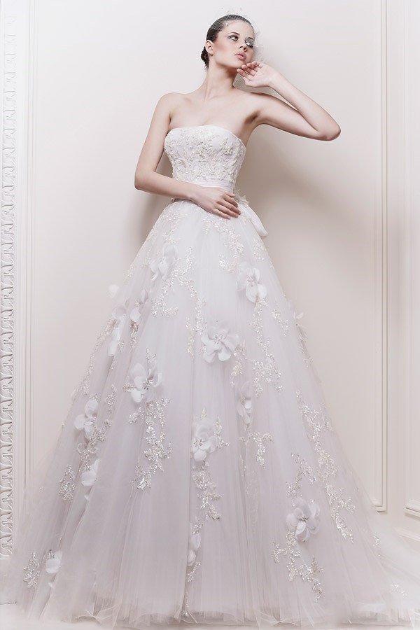 hoa-thanh-cong-chua-voi-vay-cuoi-zuhair-murad