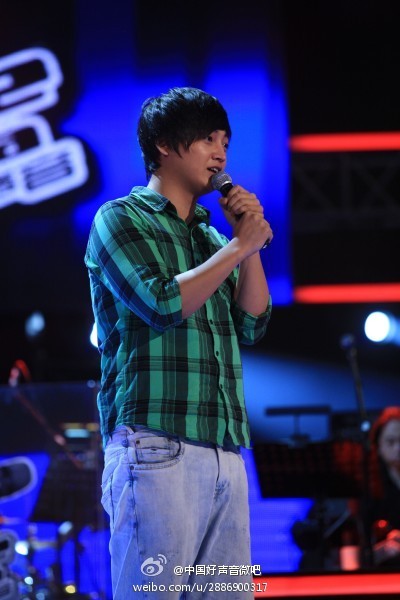 the-voice-trung-cung-dinh-lum-xum-nhu-viet-nam