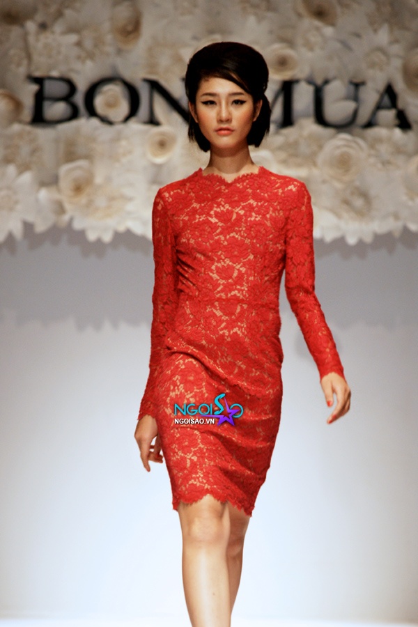 tra-my-noi-bat-tai-fashion-show-bon-mua