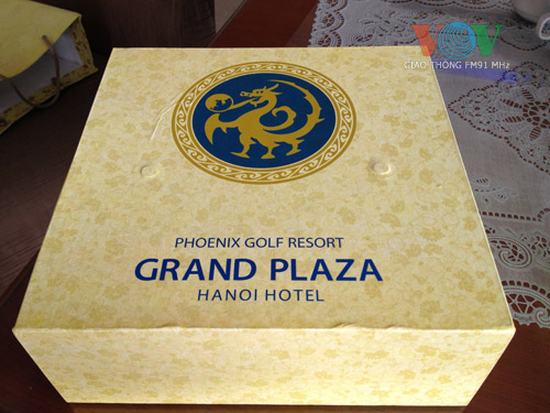 rung-minh-banh-trung-thu-grand-plaza-bi-moc-xanh