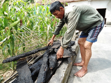 nghe-an-ca-xa-trang-dem-phong-chay-chuong-trau