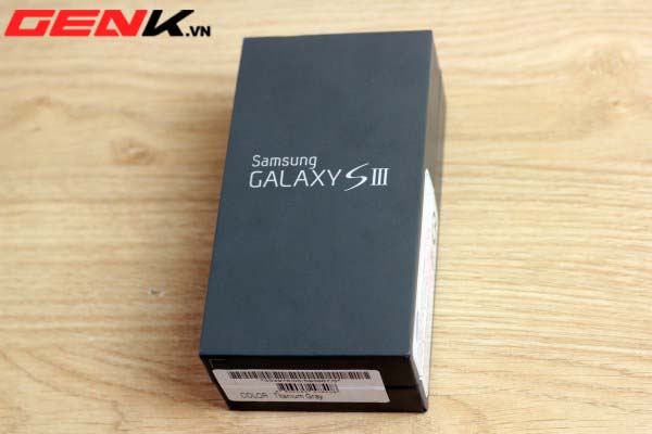 galaxy-s-iii-mau-xam-da-co-mat-tai-vn-gia-14-trieu-dong