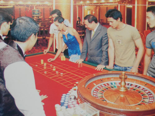 van-cam-nguoi-viet-vao-casino