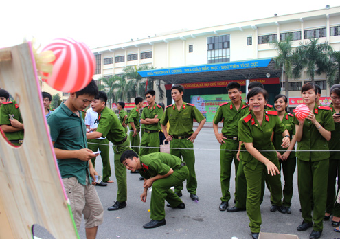 dep-rang-ngoi-hinh-anh-nu-sinh-mac-ao-linh