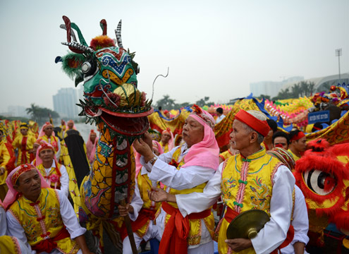 tram-nguoi-mua-con-rong-khong-lo-o-thu-do